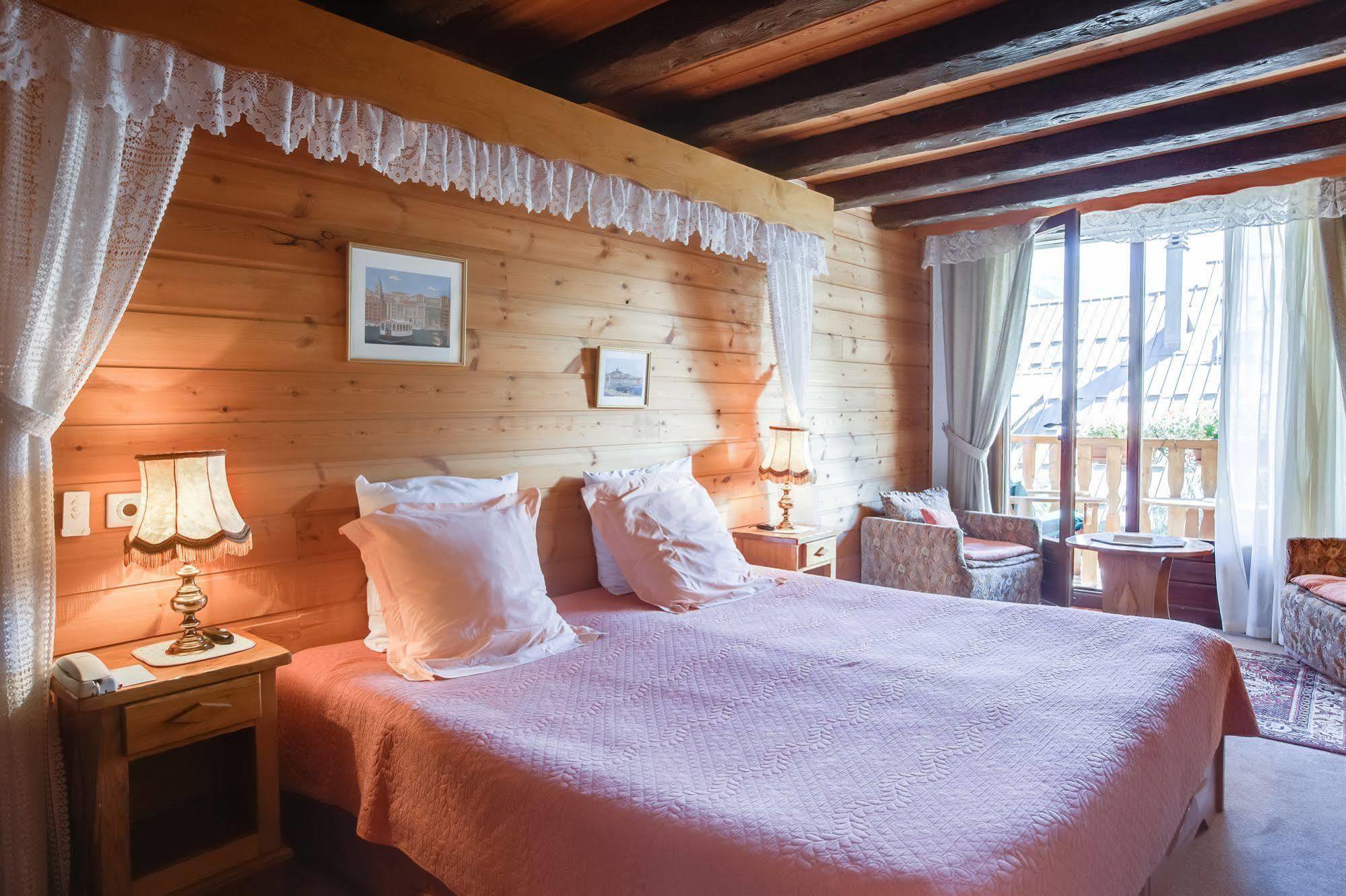 L'Auberge Du Choucas Le Monetier-les-Bains ภายนอก รูปภาพ