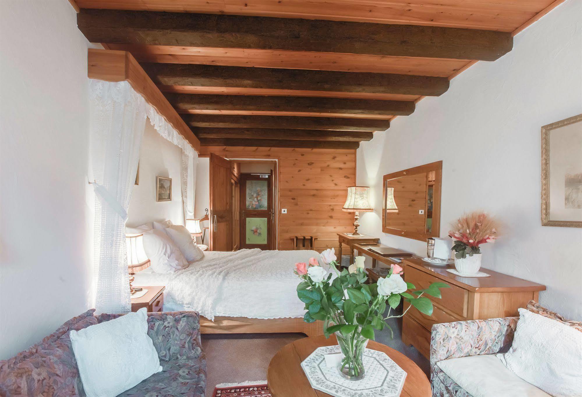 L'Auberge Du Choucas Le Monetier-les-Bains ภายนอก รูปภาพ